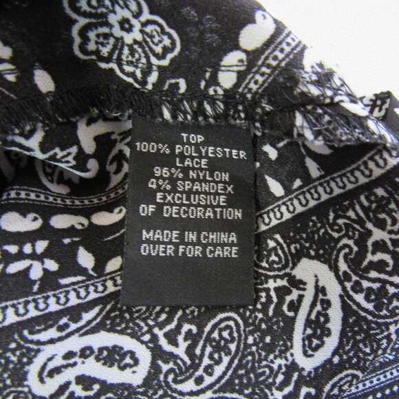 IZ Byer Women Sleeveless Top Blouse With Lace & Split Sides Keyhole Back Size S - Picture 6 of 9